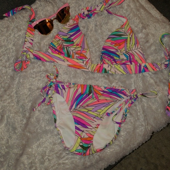 Victoria's Secret Other - Victoria's Secret Multicolor Bikini